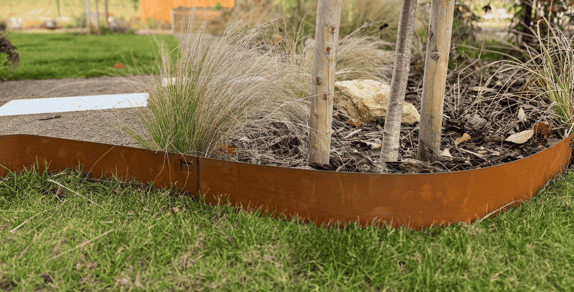 Kovový obrubník s hroty 18,5 cm corten